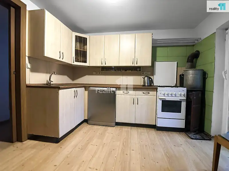 Prodej rodinného domu 160 m², pozemek 1272 m², Zlín – náhled fotky 3