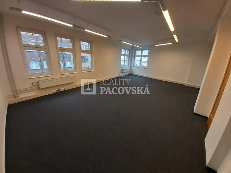 Pronájem kanceláře 64 m², Ústí nad Labem – náhled fotky 3