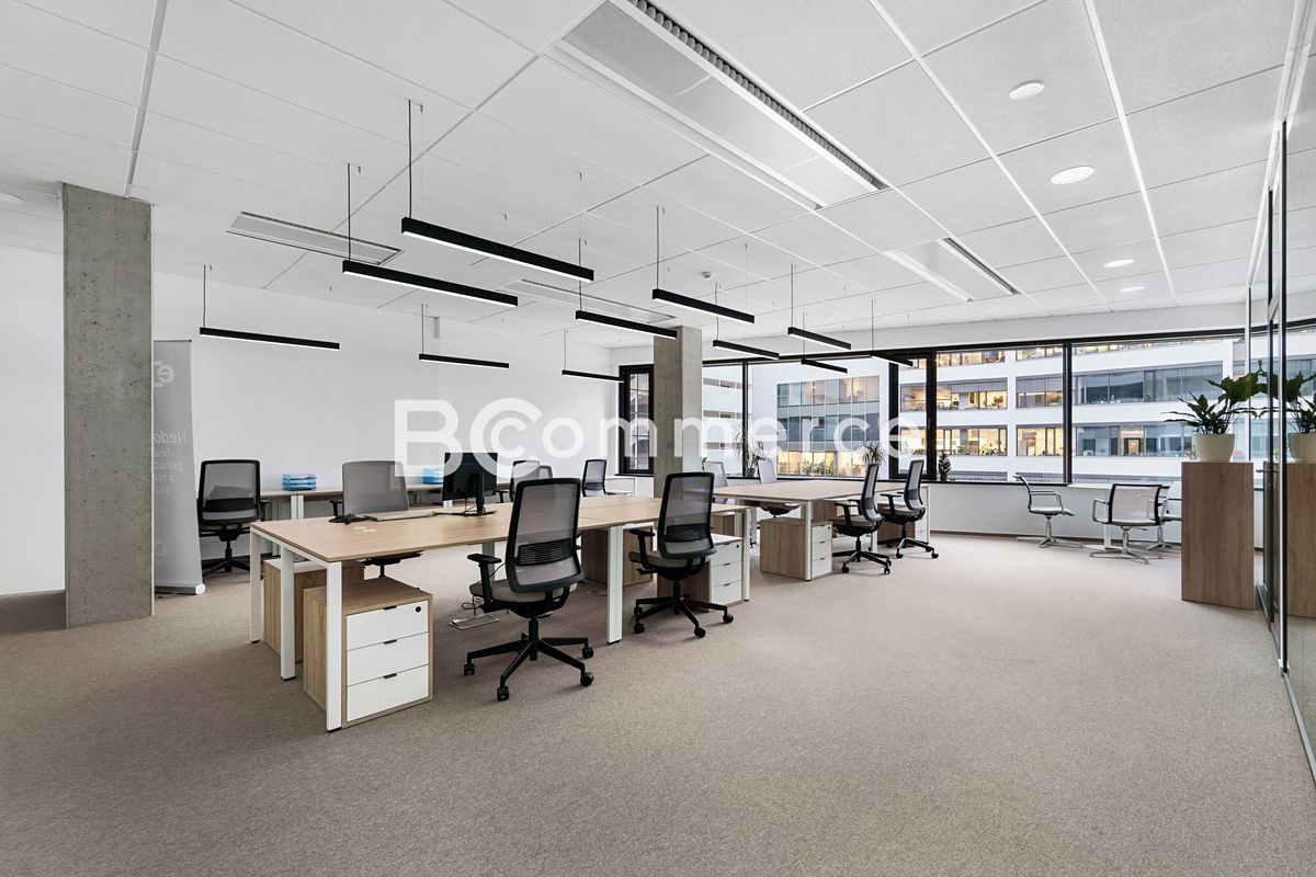 Pronájem kanceláře 235 m², Brno – fotka 1 z 3