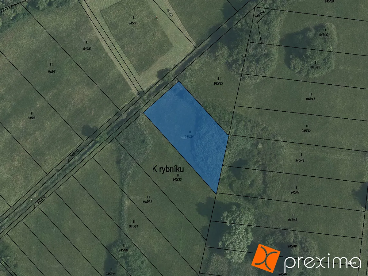 Prodej podílu 1/4 pozemku 477 m²