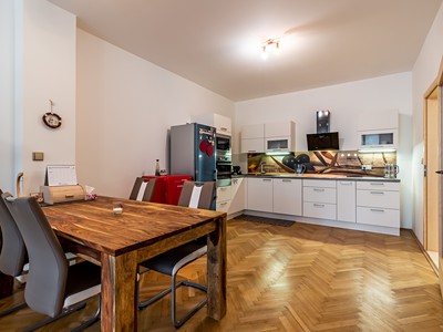 Pronájem bytu 3+kk 99 m² (Jednopodlažní)