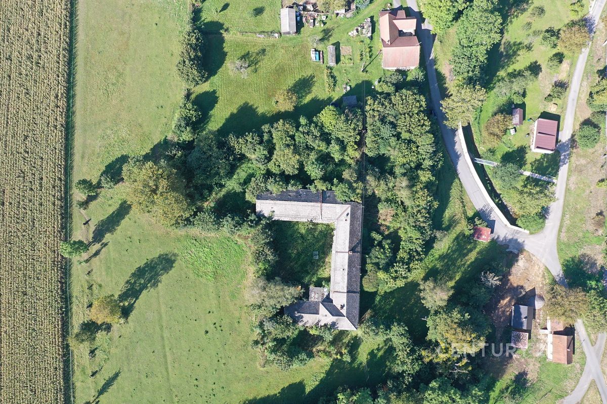 Prodej zemědělské usedlosti 996 m², pozemek 1547 m² – fotografie 5