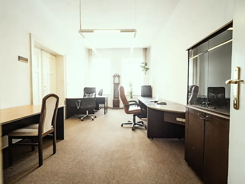 Prodej kanceláře 86 m², Broumov – náhled fotky 1