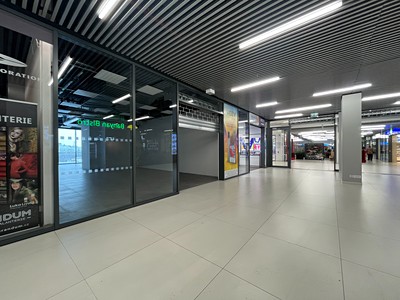 Pronájem obchodního prostoru 83 m² — photo 3