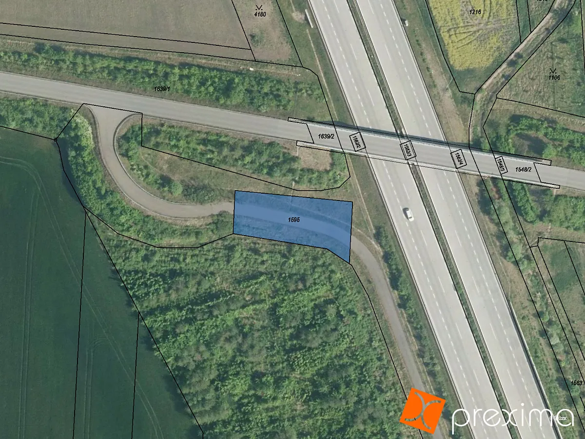 Prodej podílu 1/5 pozemku 148 m²