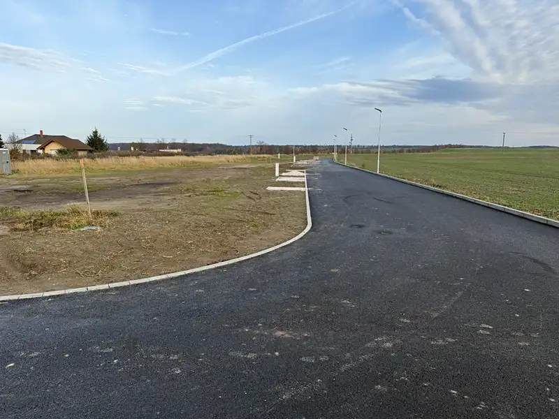 Prodej stavebního pozemku 921 m², Byšice – náhled fotky 2