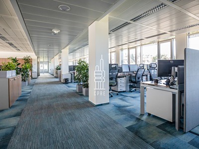 Pronájem kanceláře 408 m² — photo 3