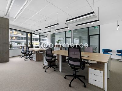 Pronájem kanceláře 310 m²
