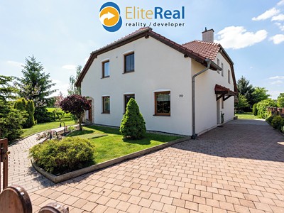 Haus zum Kauf, 344 m² (2 von 47)