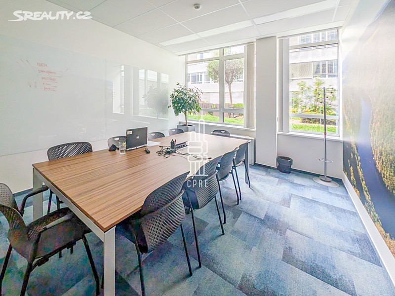 Pronájem kanceláře 260 m² – pohled 4