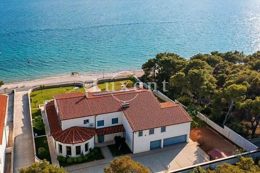 Prodej rodinného domu 1005 m², pozemek 2580 m², Šibenik – fotka 1 z 3
