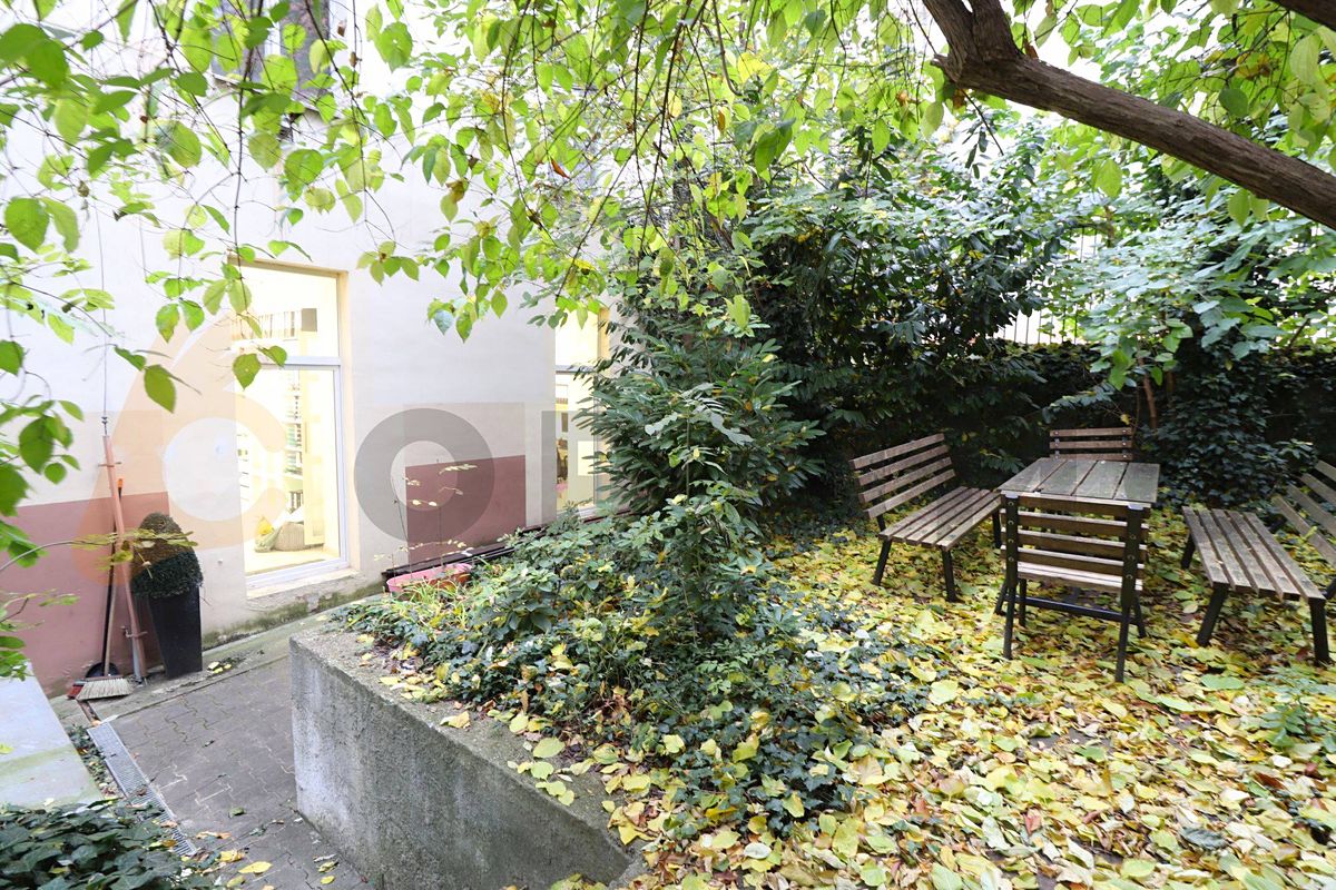Prodej kanceláře 120 m² – fotografie 2