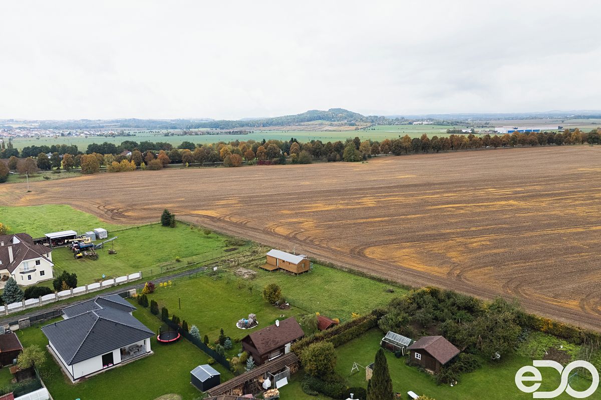 Prodej stavebního pozemku 1089 m², Mnichovo Hradiště – fotka 1 z 3