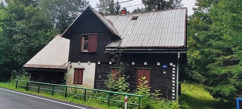 Prodej chalupy 380 m², pozemek 1000 m²