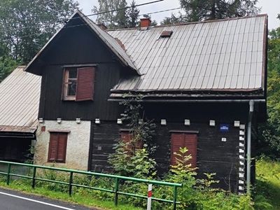 Prodej chalupy 380 m², pozemek 1000 m²