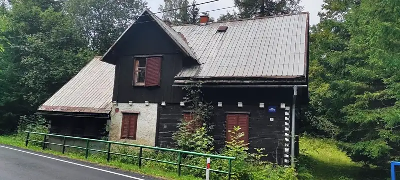 Prodej chalupy 380 m², pozemek 1000 m², Bělá pod Pradědem – náhled fotky 1