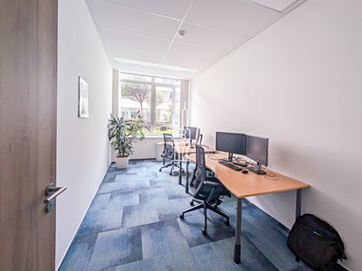 Pronájem kanceláře 260 m² — photo 5