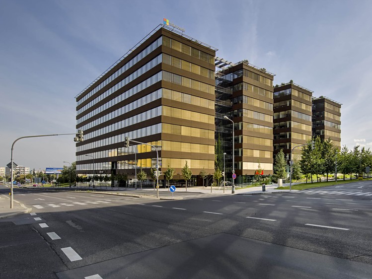 Pronájem komerčního prostoru, 2 030 m² (2 z 31)