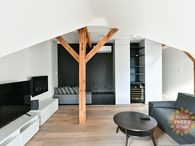 Pronájem bytu 3+kk 156 m² (Podkrovní)