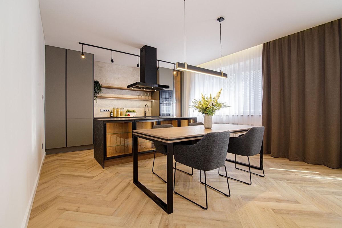 Pronájem bytu 4+kk 105 m² (Jednopodlažní)