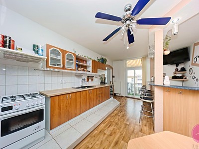Prodej bytu 3+1 127 m² — photo 2