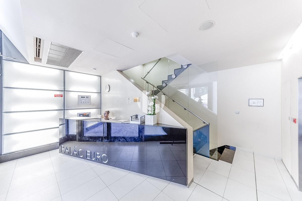 Pronájem kanceláře 133 m² – fotografie 2