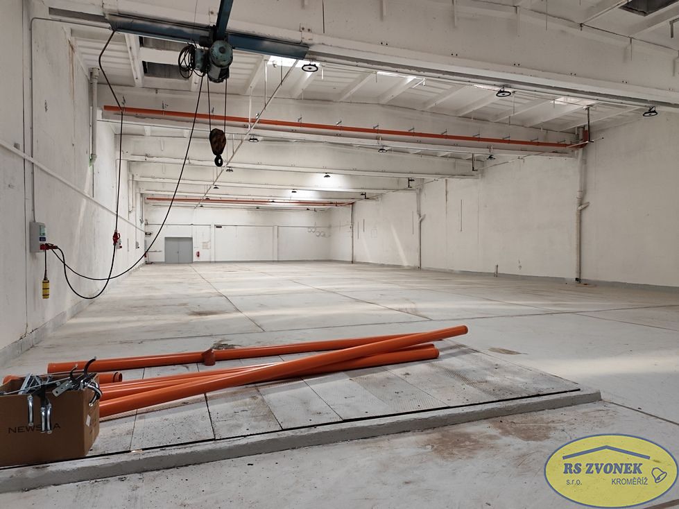 Pronájem výrobní haly, prostoru 1200 m² – fotografie 3