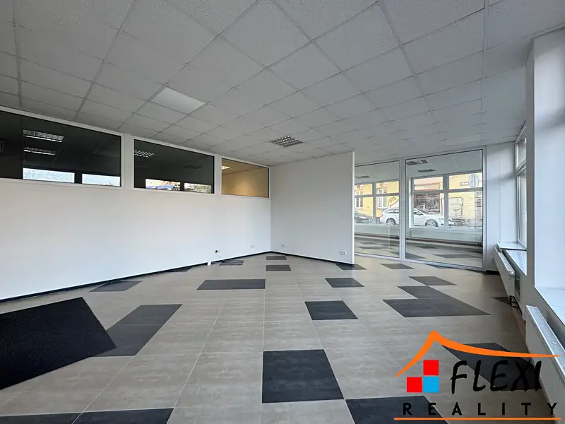 Pronájem kanceláře 390 m², Ostrava – náhled fotky 1