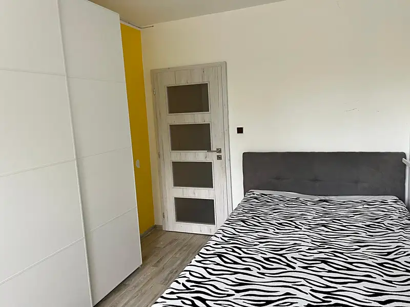 Pronájem bytu pokoje 14 m², Praha – náhled fotky 2
