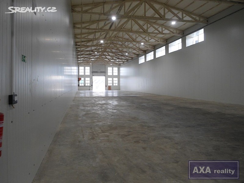 Pronájem skladového prostoru 2 376 m², okres Olomouc