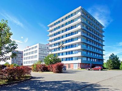 Pronájem kanceláře 450 m²
