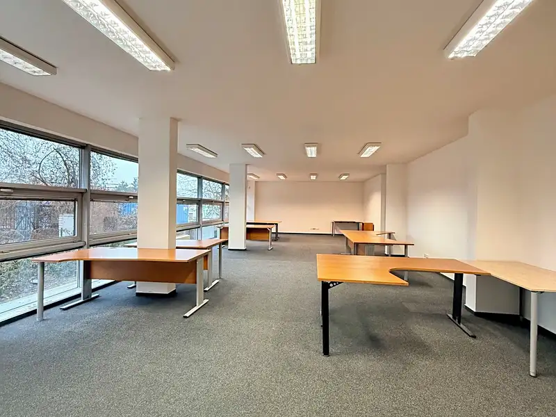 Pronájem kanceláře 97 m², Praha – náhled fotky 2