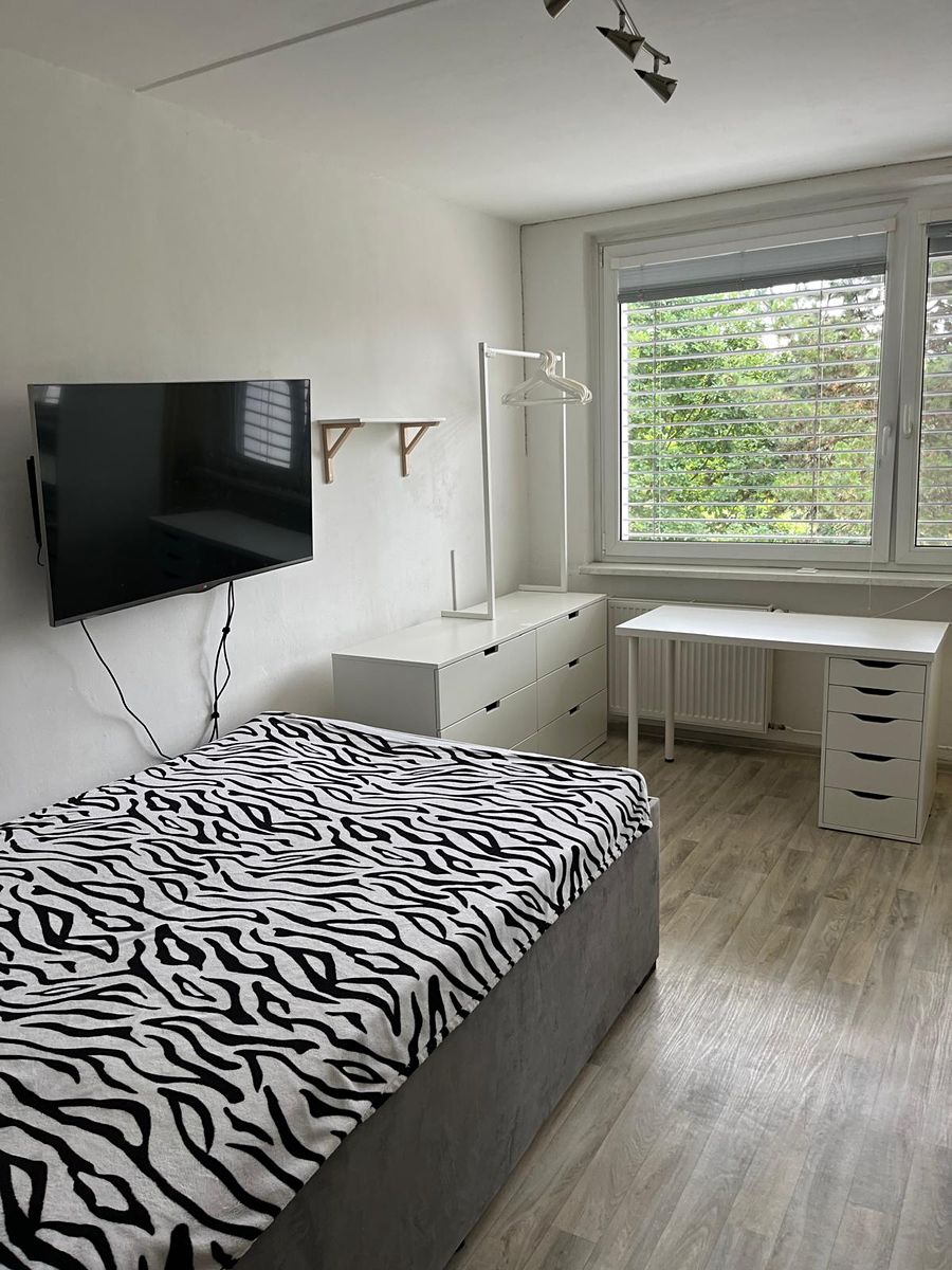 Pronájem bytu pokoje 14 m²