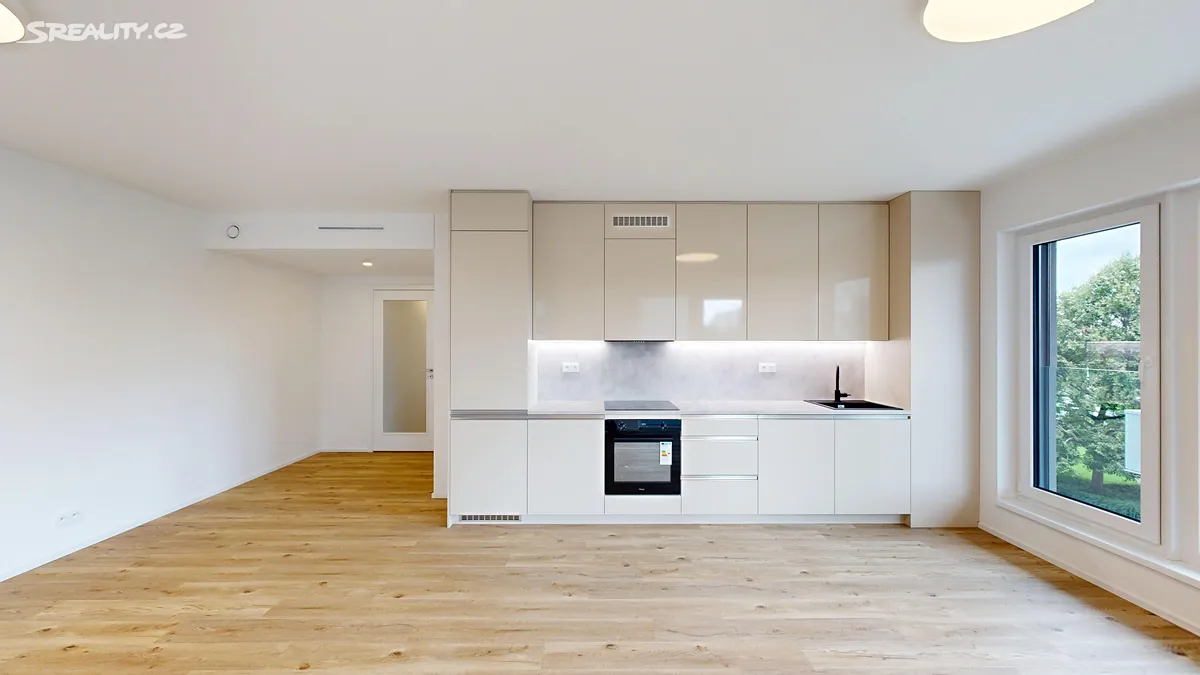 Pronájem bytu 3+kk 77 m², Praha