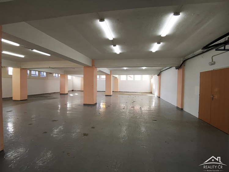 Комерційне приміщення в оренду, 595 м² (7 з 7)