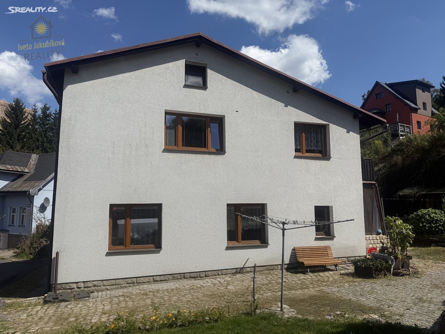 Prodej  rodinného domu 195 m², pozemek 615 m² – pohled 3