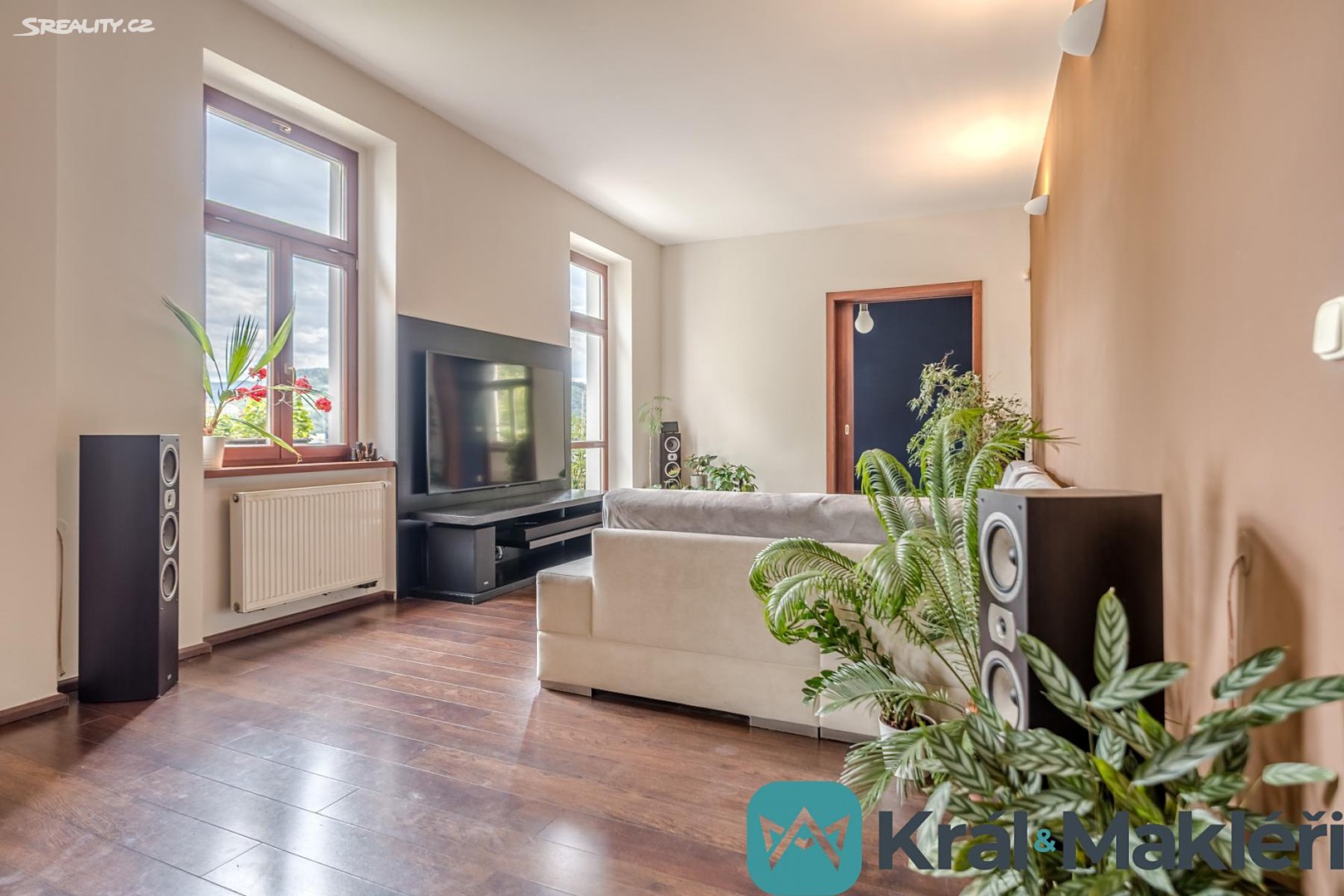 Prodej  vily 242 m², pozemek 1 167 m² – pohled 6