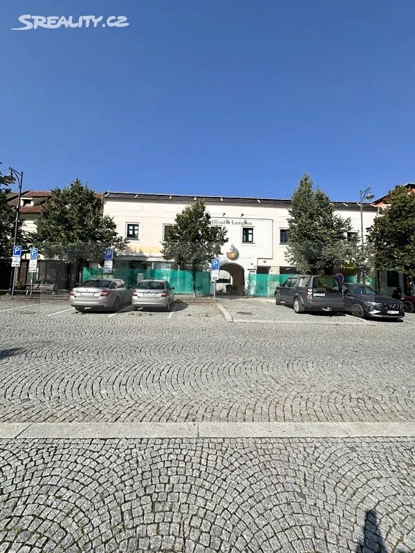 Pronájem obchodního prostoru 136 m² – pohled 2