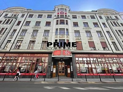 Pronájem kanceláře 361 m²