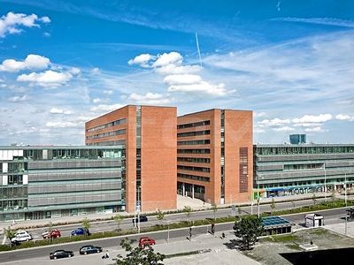 Pronájem kanceláře 3947 m²