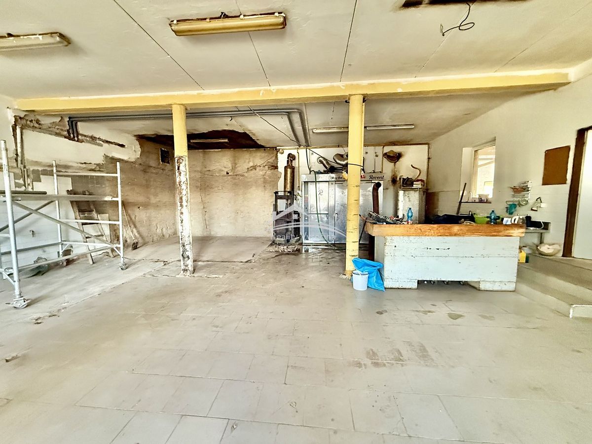 Pronájem výrobní haly, prostoru 272 m² – fotografie 2