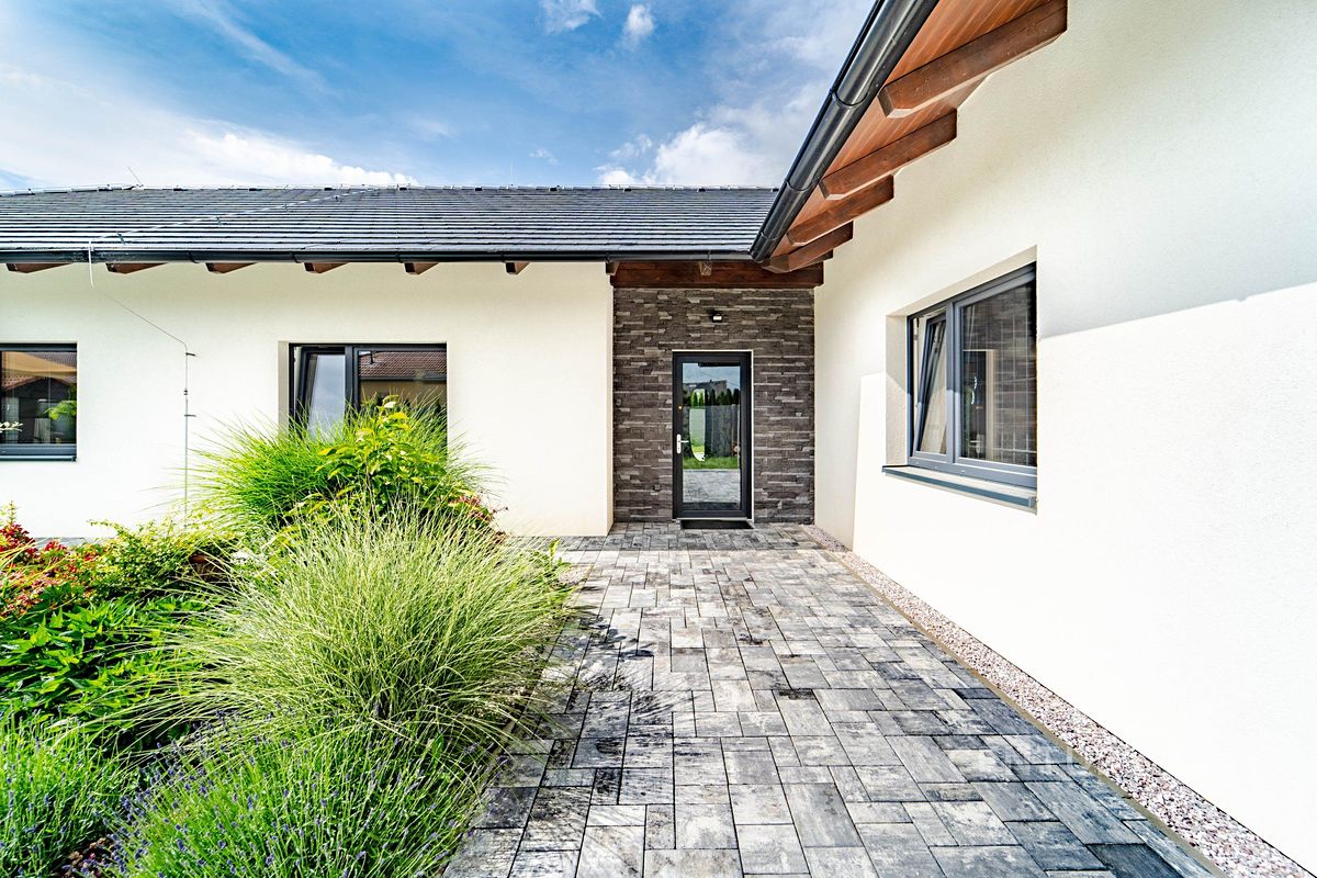 Prodej rodinného domu 417 m², pozemek 1139 m² – fotografie 4
