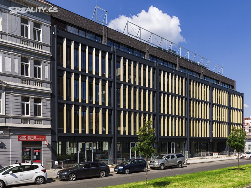 Pronájem kanceláře 397 m², Praha