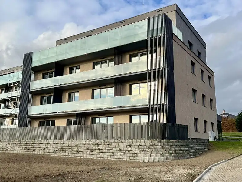 Pronájem bytu 2+kk 63 m², Kadaň – náhled fotky 1