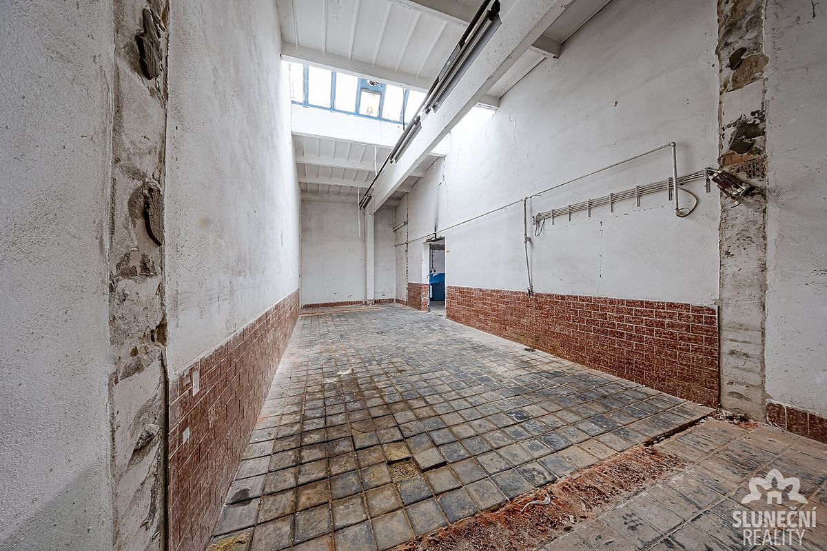 Pronájem skladového prostoru 110 m² – fotografie 2