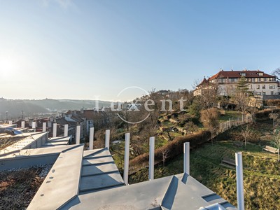 Pronájem bytu 4+kk 212 m²