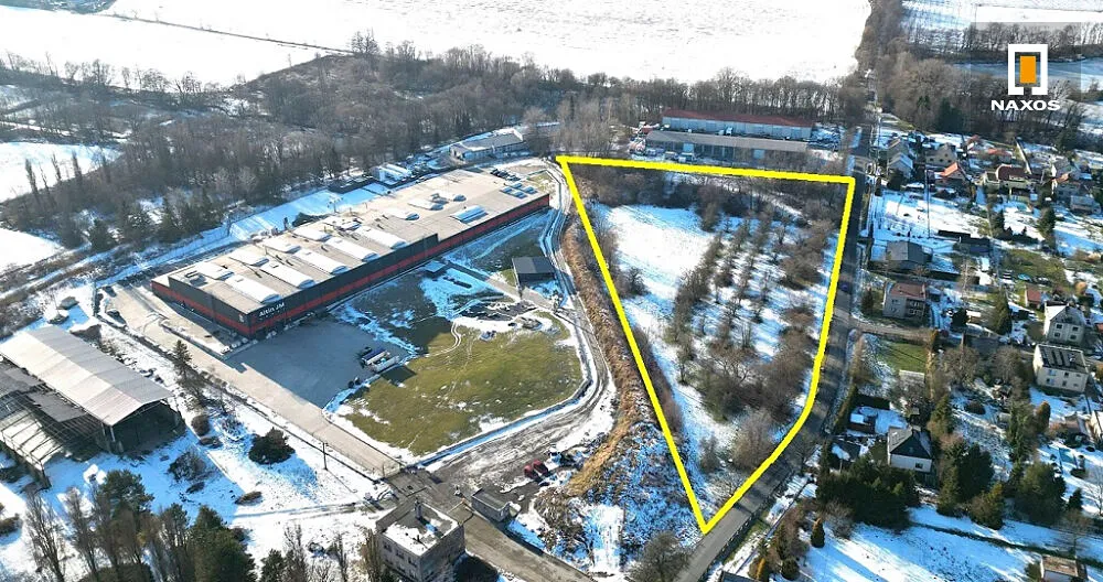 Prodej komerčního pozemku 13693 m²