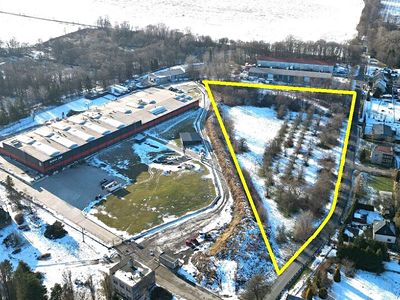 Prodej komerčního pozemku 13693 m²