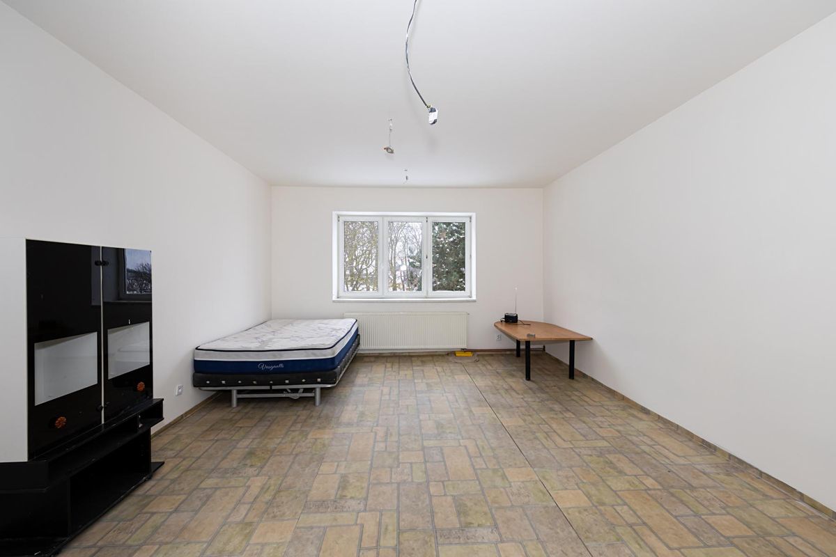 Prodej rodinného domu 497 m², pozemek 2119 m² – fotografie 3