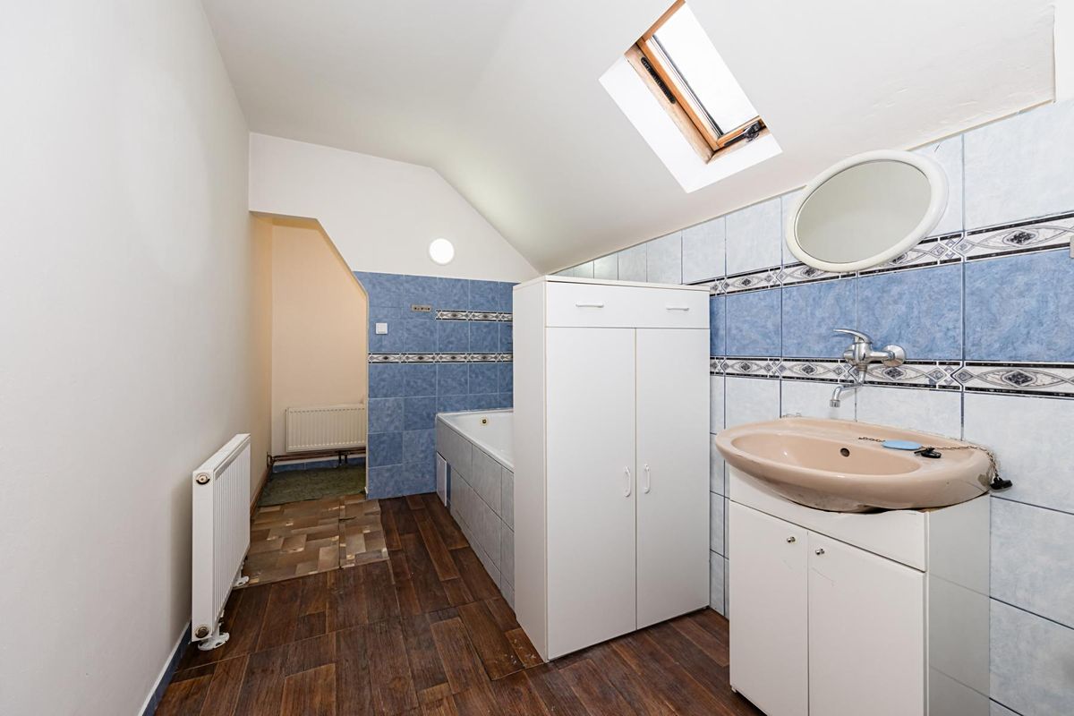 Prodej rodinného domu 497 m², pozemek 2119 m² – fotografie 4